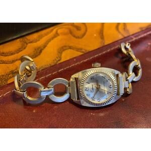 VTG Women's Criterion Watch, Gold Tone, Shock Resistant, Manual, REPAIR